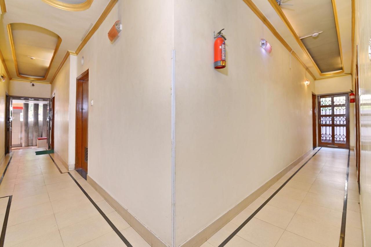 Oyo 3436 Shree Utsav Palace Guest House 加尔各答 外观 照片